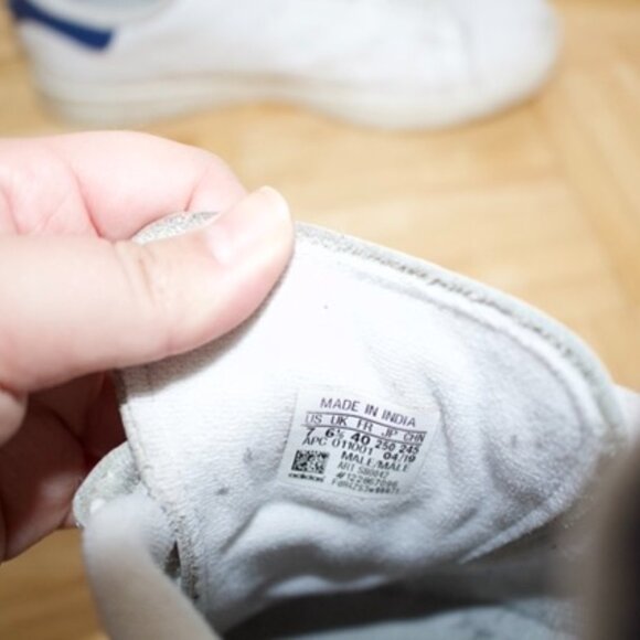 Velcro Stan Smith Adidas, Unisex Size 7 - Picture 4 of 7